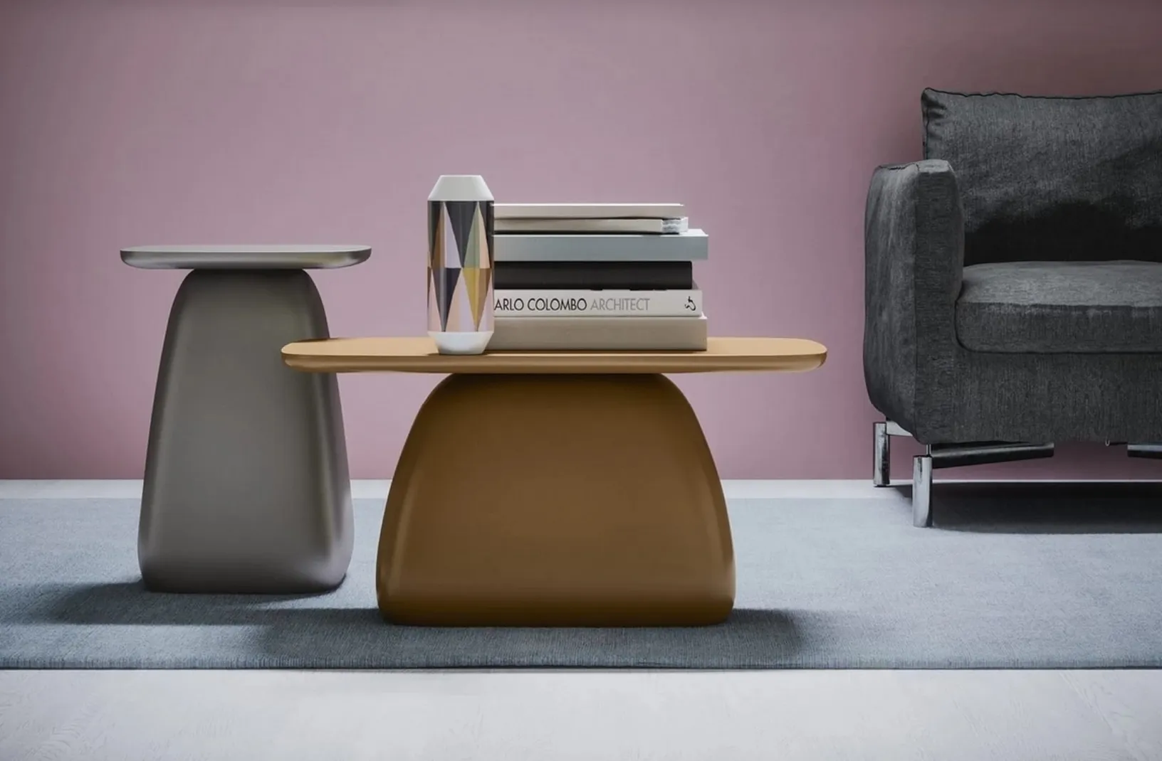 Tavolino di design Cliff in poliuretano laccato opaco di Novamobili