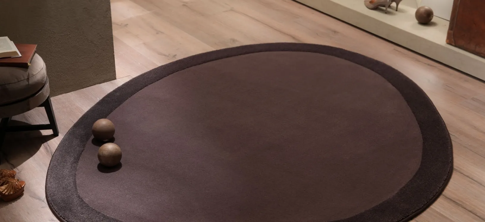 Tappeto Shield in tessuto marrone di Besana Moquette