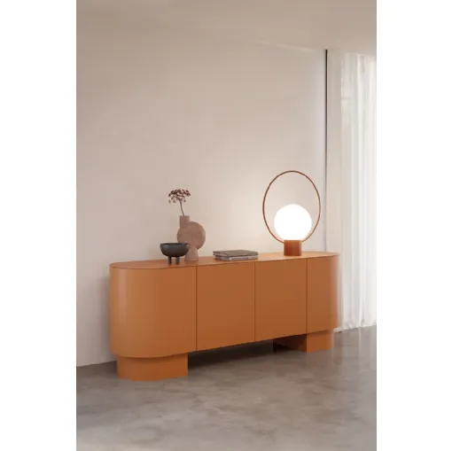 Madia Asteria in legno laccato con top e piedi in metallo di Ronda Design