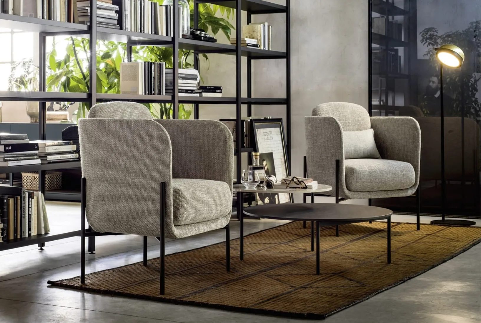 Poltroncina Haiku in tessuto imbottito di Novamobili