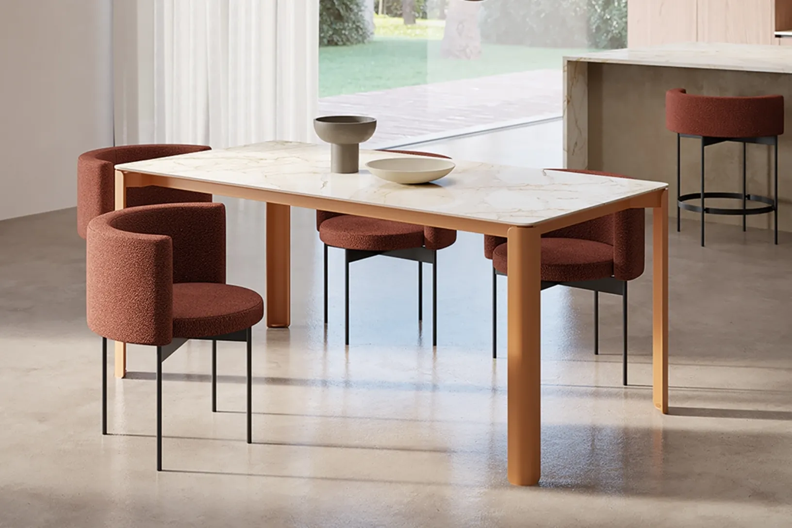 Sedia Ghanta in tessuto con gambe in metallo di Ronda Design