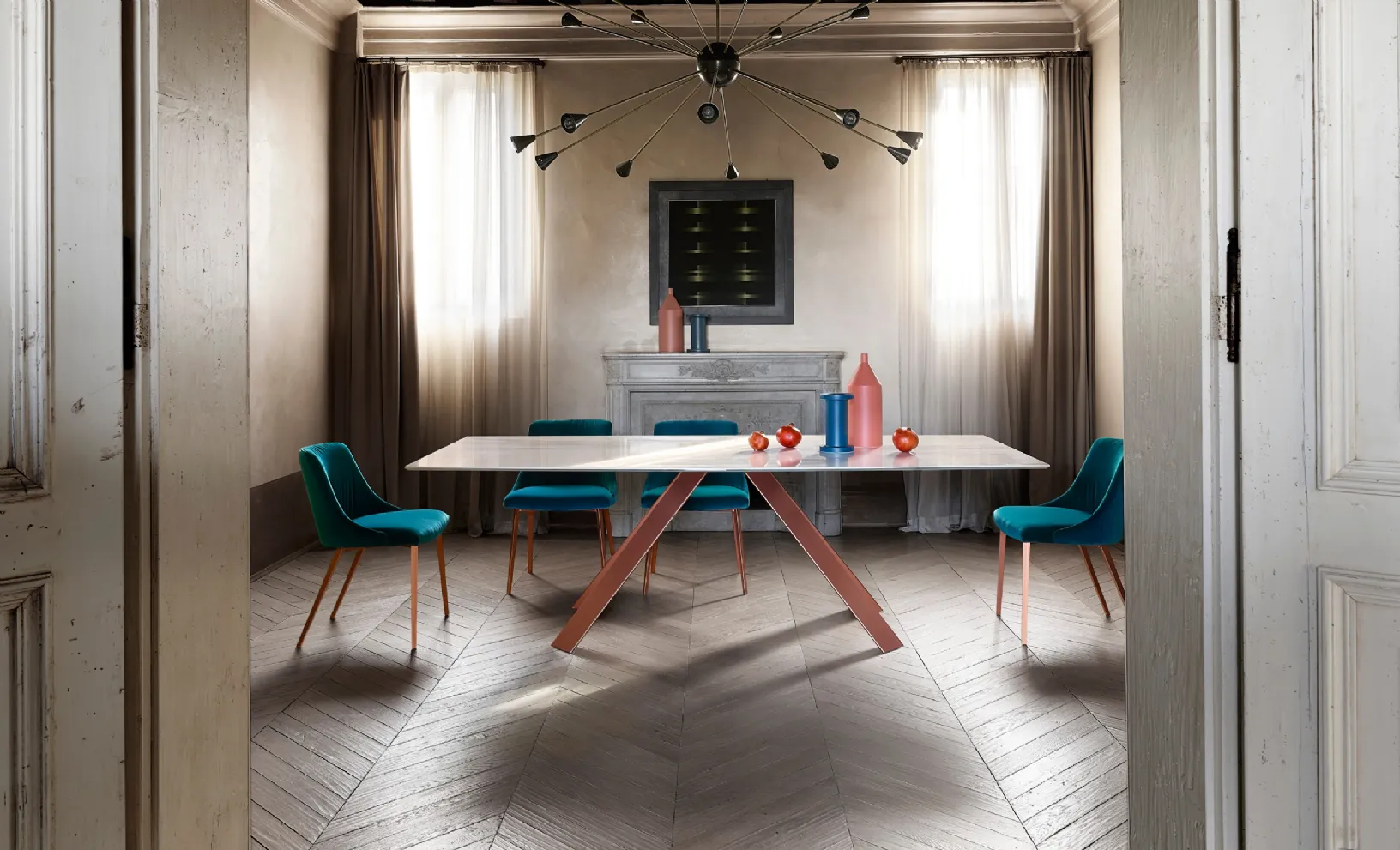 Tavolo Ki con top in ceramica e base in metallo verniciato di Ronda Design